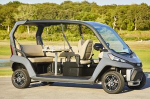 2025 Club Car Cru 6 Passenger Non-Lifted For Sale